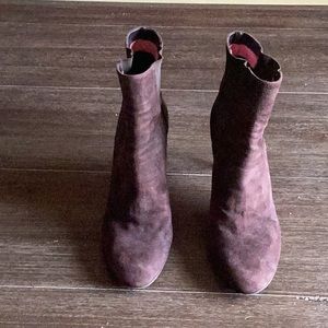 Hilfiger Brown Suede Boots 9M